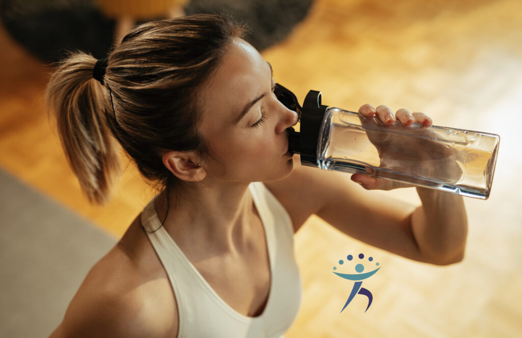 FISIOTERAPIA E IDRATAZIONE: IL FATTORE PIÙ SOTTOVALUTATO DELL’ESTATE